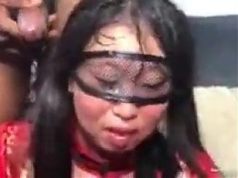 Man Who is she ? Pretty Asian Lady sucks BBC